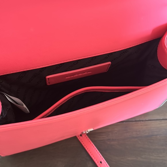 Diesel Purse - Picture 6 of 10